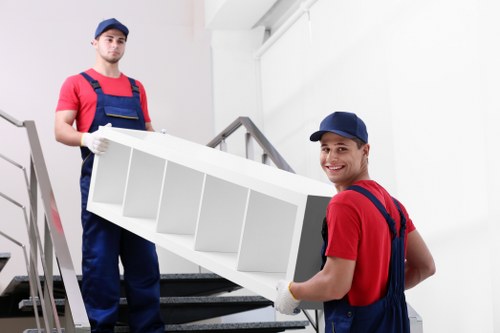 Illustration of accepted payment methods for Hollandpark Removals