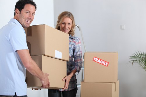 Organised Holland Park removals team managing access and transport